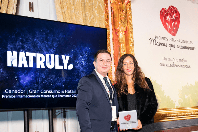 Natruly marca ganadora de la categoría Gran Consumo & Retail en la II Edición de Premios Internacionales Marcas que Enamoran 2023 
